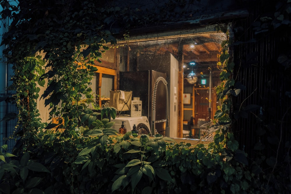 Ivy Place Harajuku Urban Steel Teahouse