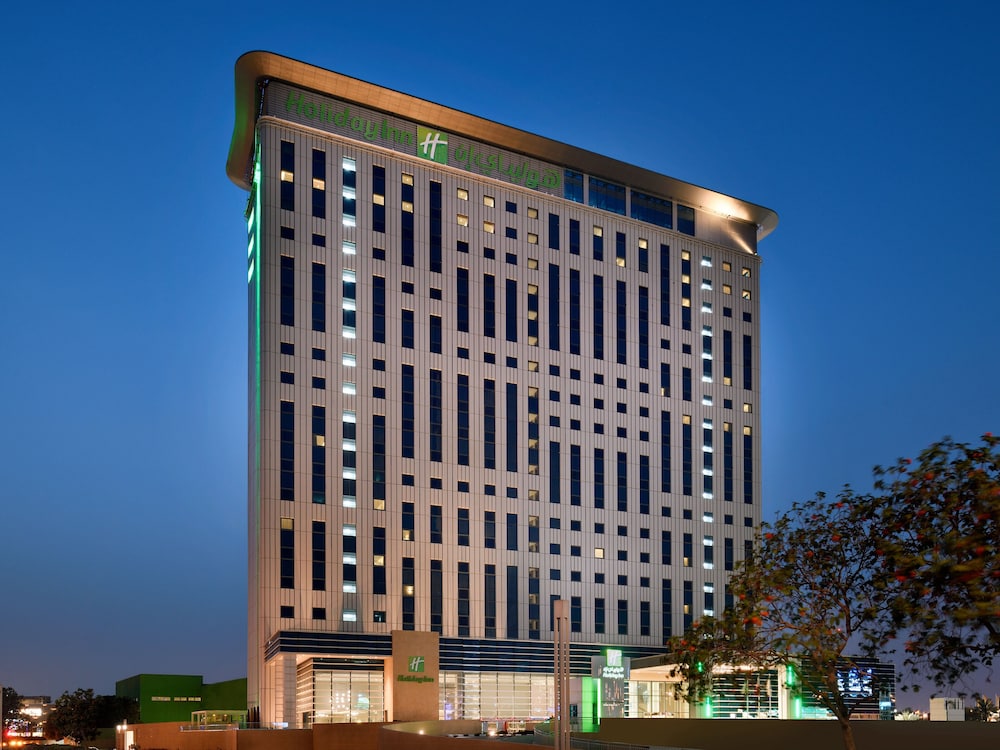 Hotel Holiday Inn & Suites Dubai Festival City, an IHG Hotel - Image 1