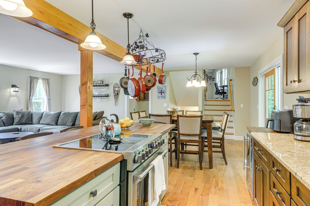 2 Mi to Golfing & Hiking: Spacious Wilmington Home