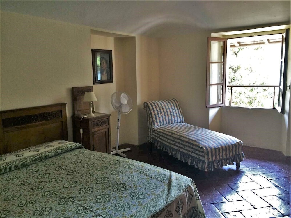 Villa Lucia Laglio with private lake access photo 5