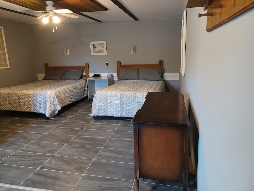 Mile Inn Motel