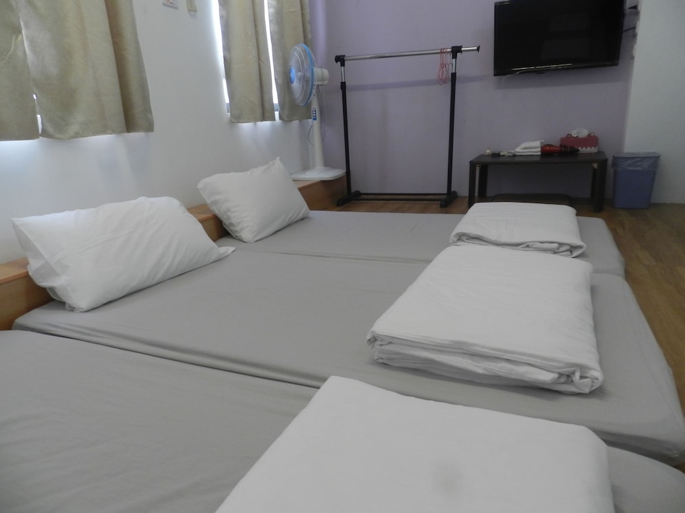 Caitlyn Hostel II