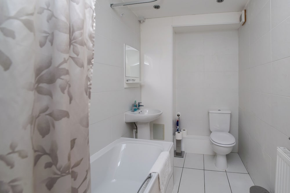 2 Bedroom Luxury Apartment