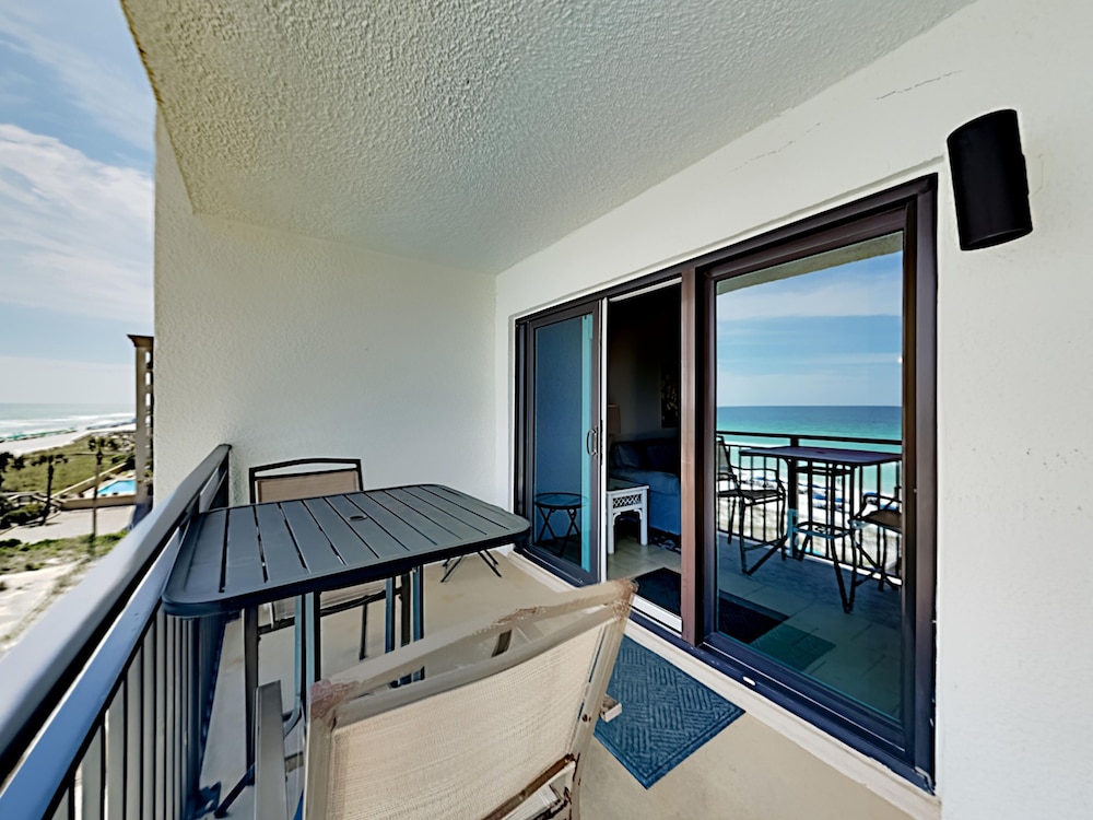 Emerald Isle Fort Walton Beach by Southern Vacation Rentals