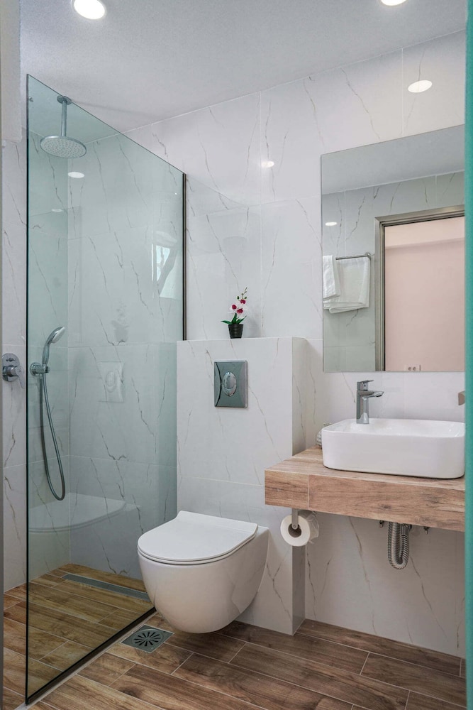 Antonis Apartments