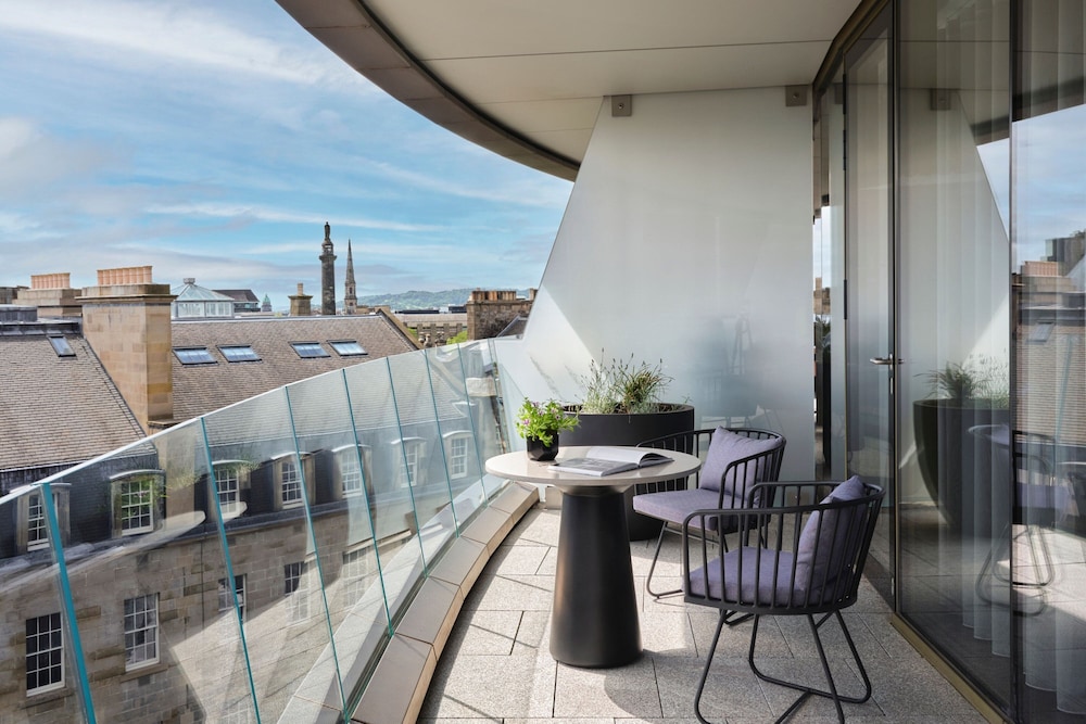 W Edinburgh 34