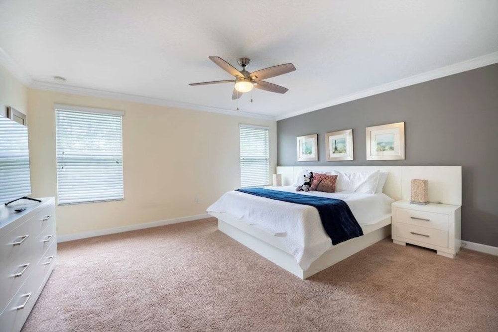 Sugar Palm Place 6 Bedroom Home