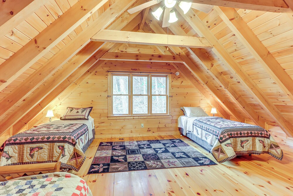 Private Hot Tub: Secluded Ellijay Cabin on River