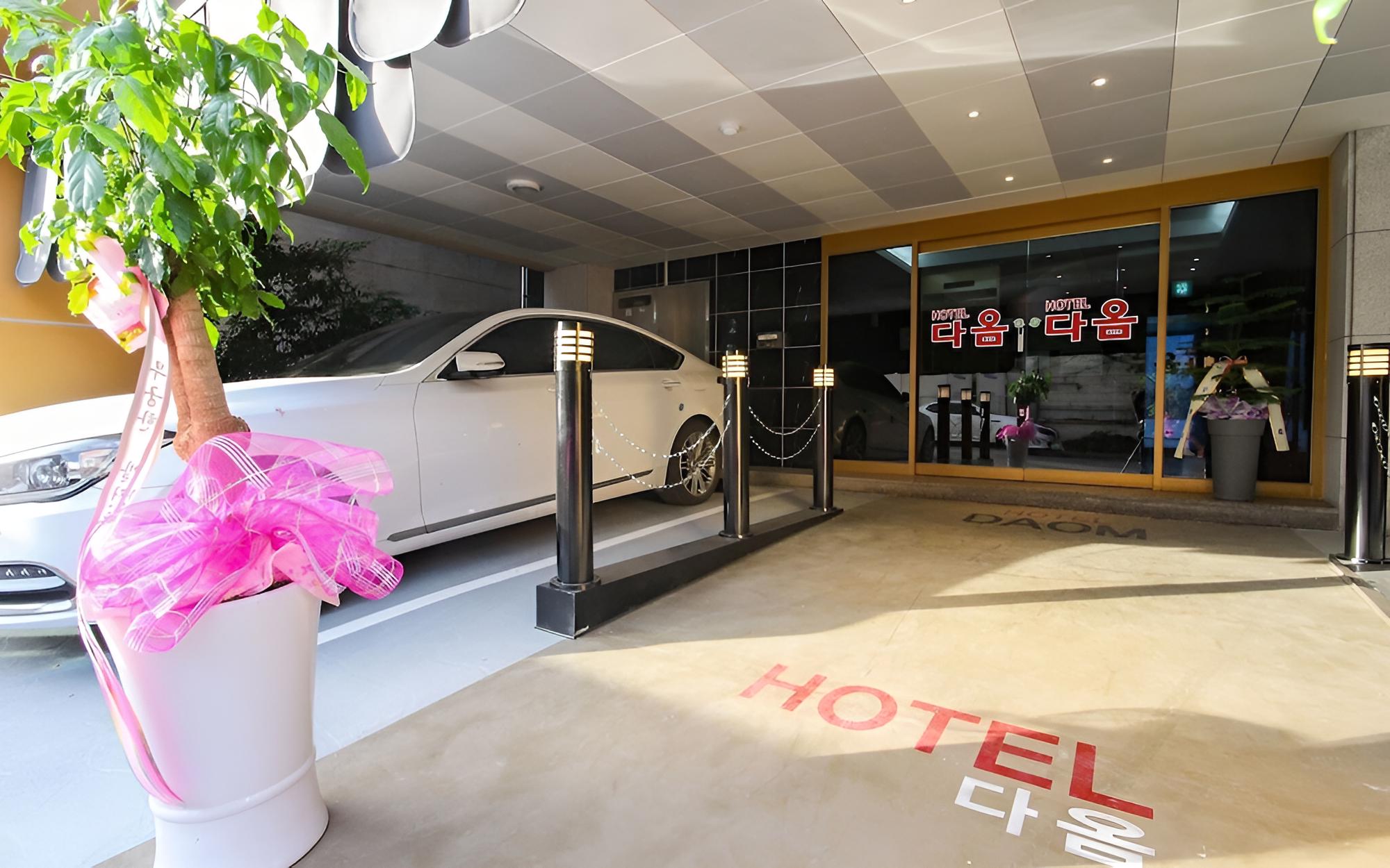 Jinju Hotel Daom view 5