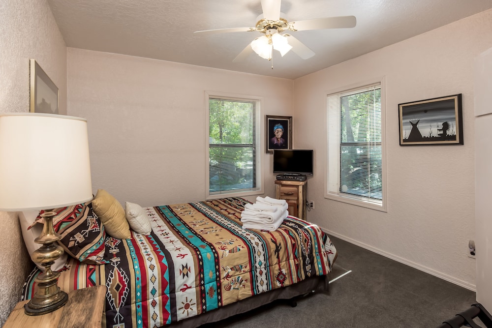 Sleepy Hollow on the River by Ruidoso Vacation Rentals view 3