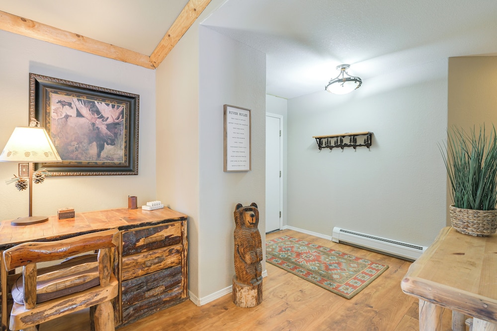 Cozy Home w/ Hot Tub: 7 Mi to Pagosa Hot Springs