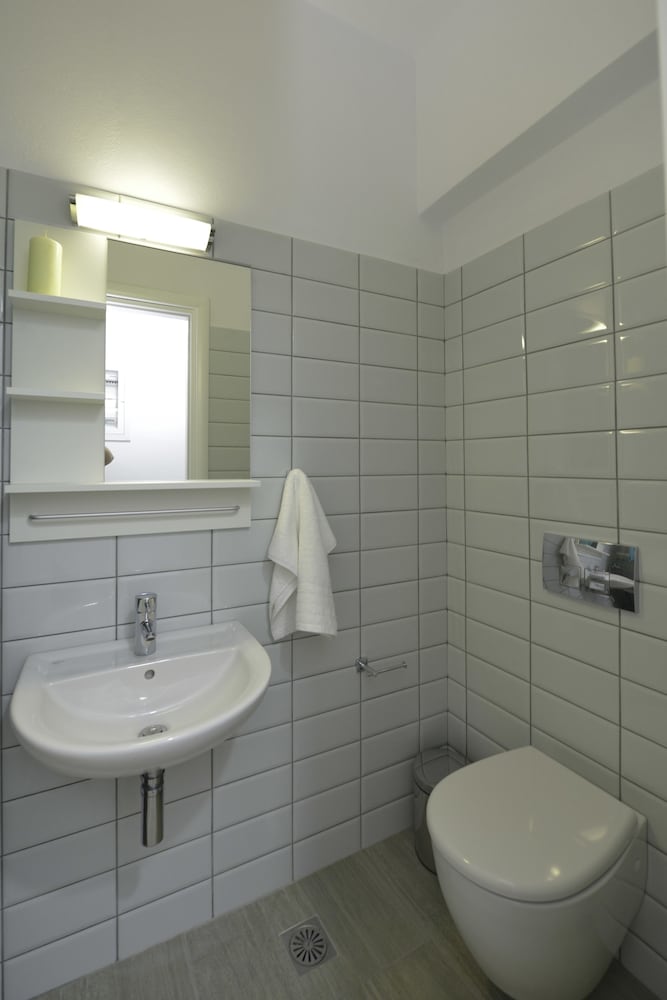 Rooms & Apartments Archontou