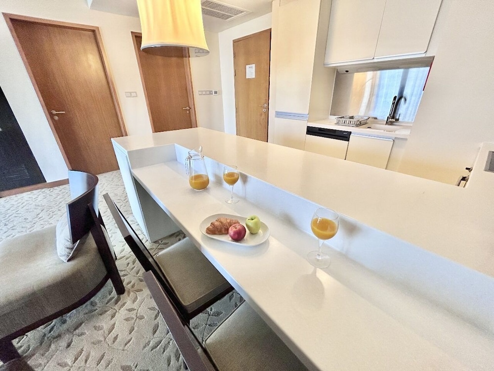 Luxury 1 bedroom at Fashion Avenue Dubai Mall Residences
