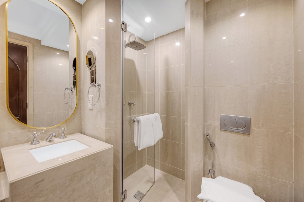 Durrani Homes - Luxe Living at Souk Al Bahar with Burj Khalifa and partial Fountain view