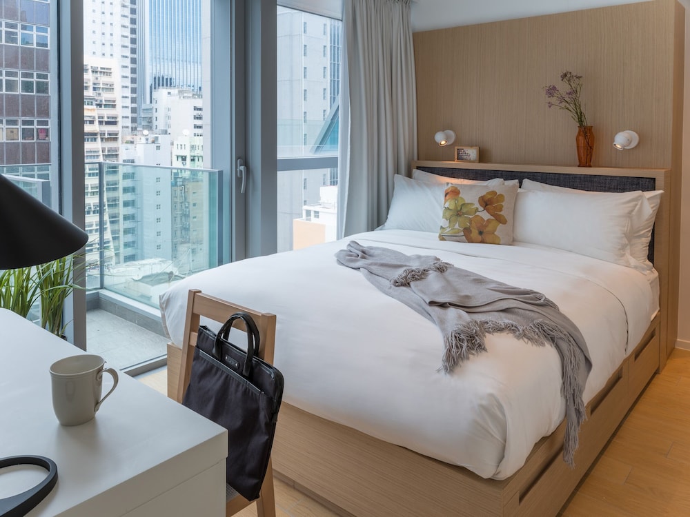 CHI Residences 138