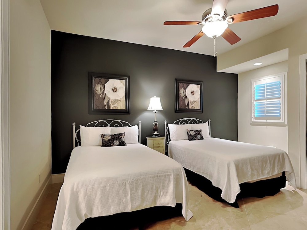 Turquoise Place #1107C by Southern Vacation Rentals