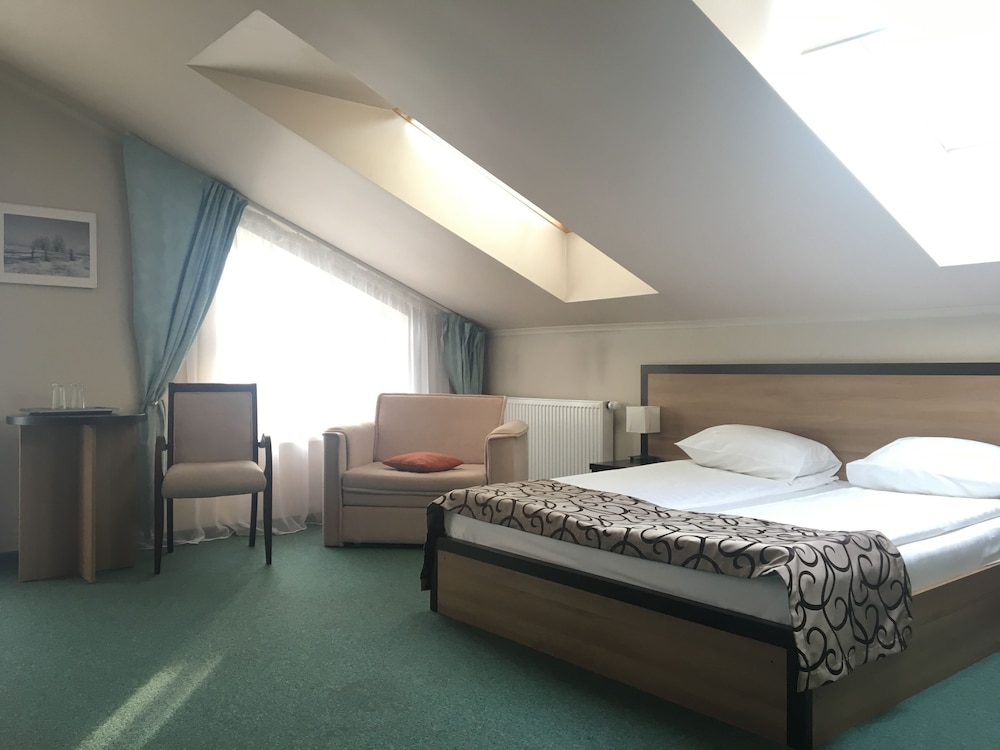 Crystal Hotel