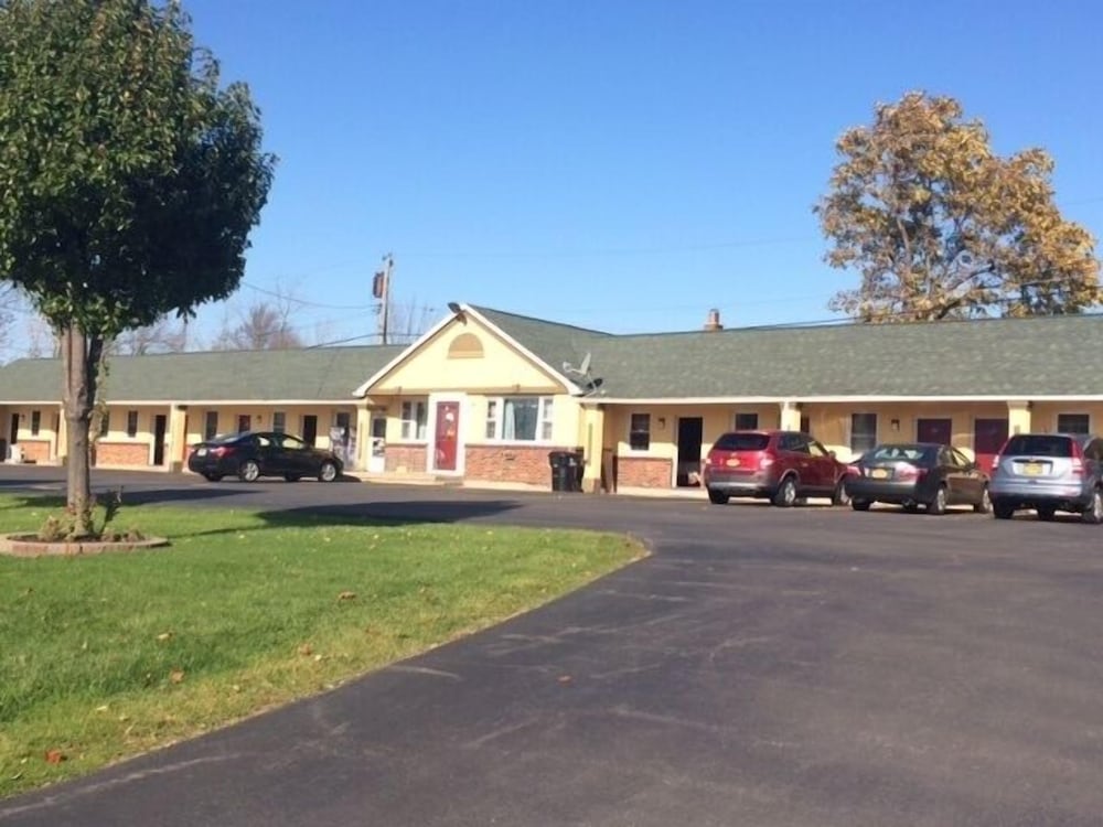 Budget Inn