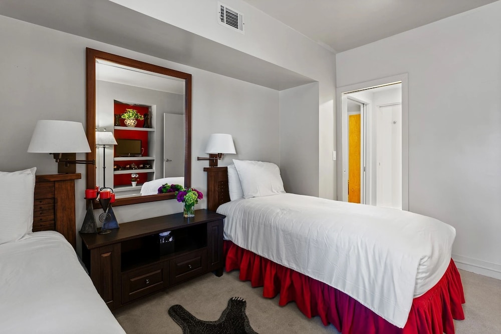 Stag Lodge at Deer Valley Resort - Three Bedroom Residence with Loft and Spa #14 3 Condo
