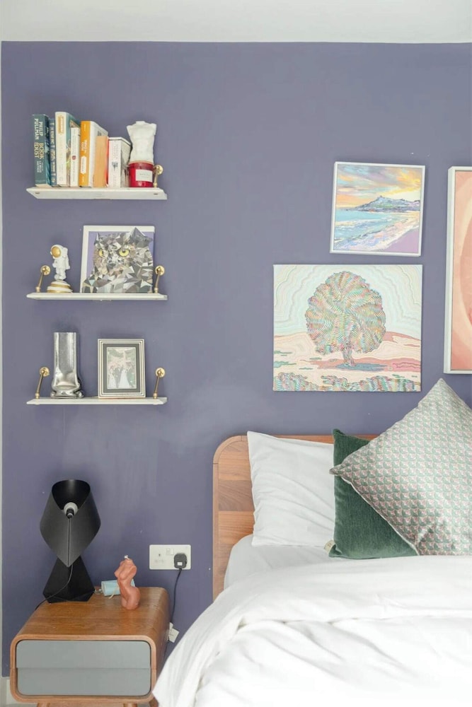 Sleek & Spacious 2BD Flat - Clapham