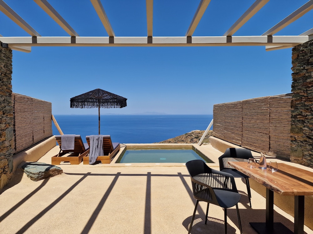 AGADA Folegandros