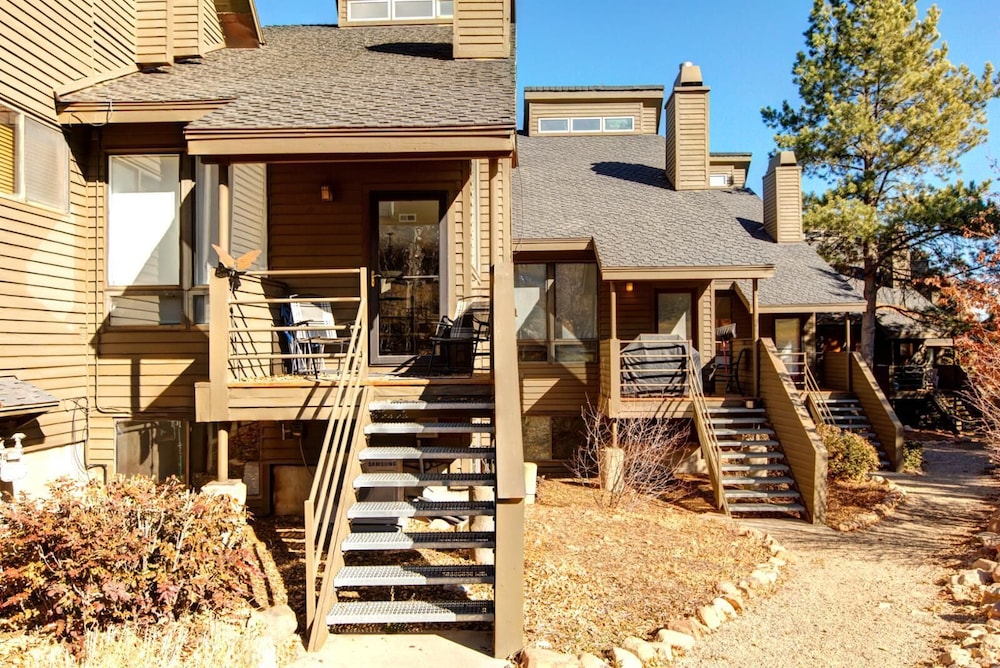 Red Pine 4 Bedrooms RPT-14T by KBM view 2