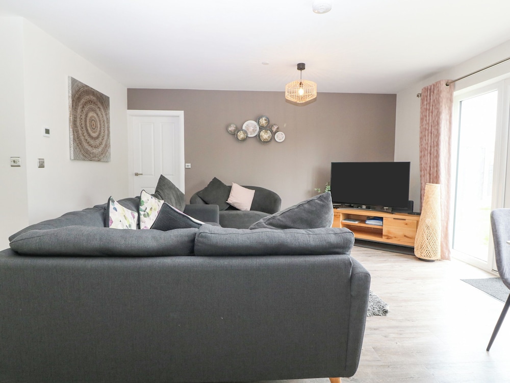7 Parc Delfryn