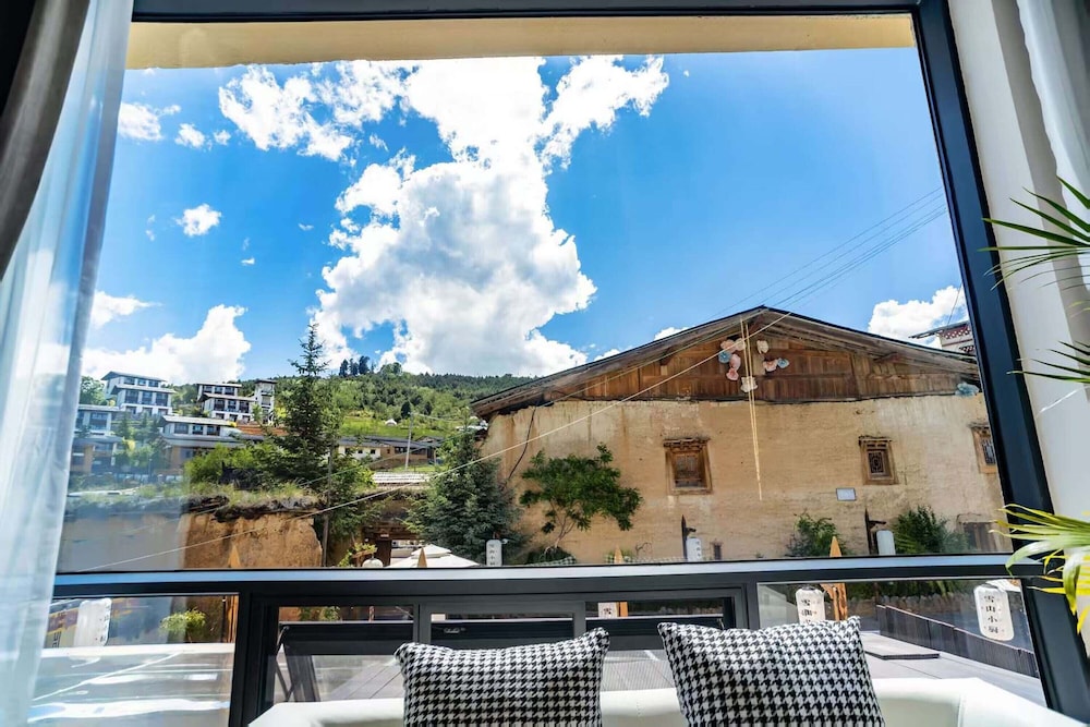 Xuejian Homestay