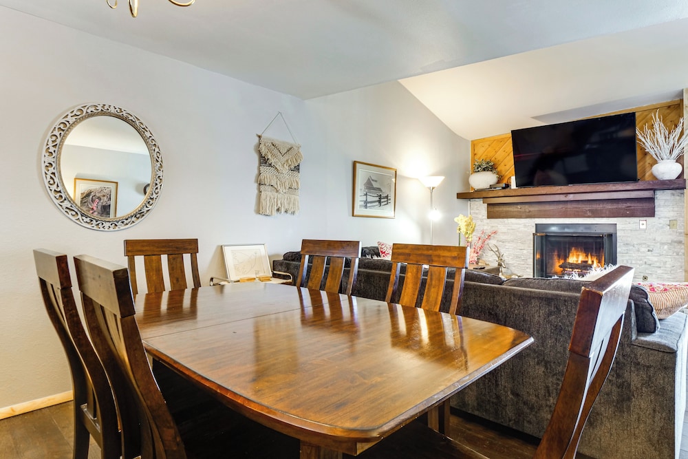 Walk to Main Street: Breck Condo w/ Balcony!