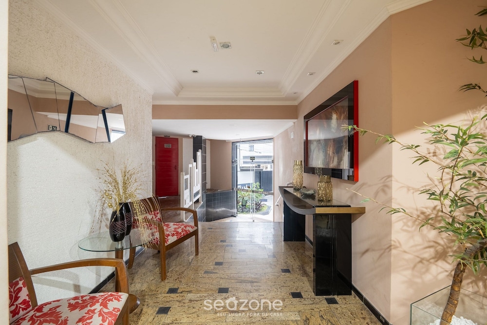 Comfort and Sophistication Just Steps From Praia do Morro - DBH
