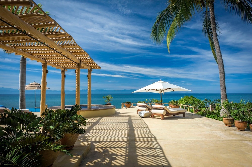 Casa Caleta - Property Image 7
