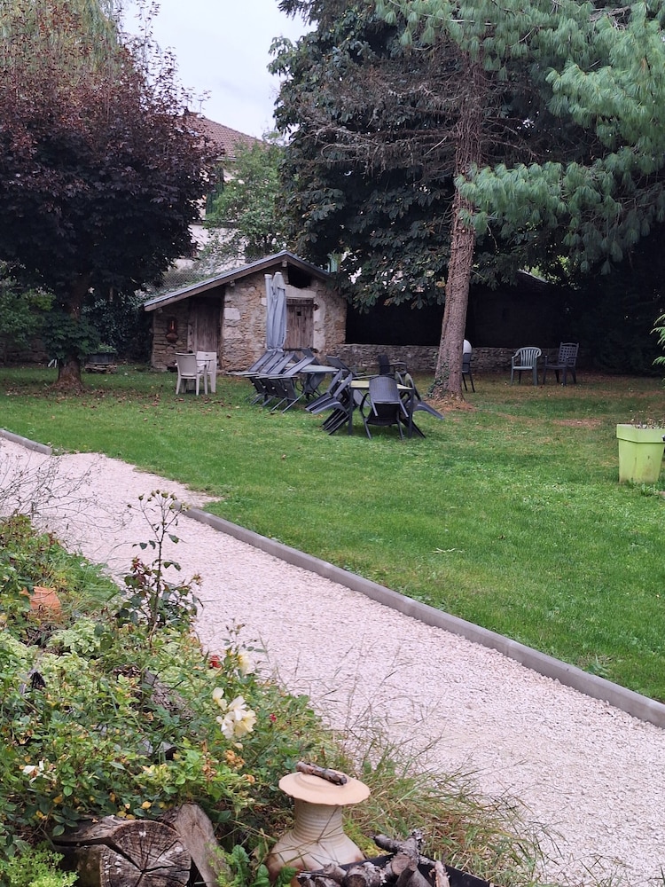 Photo 12