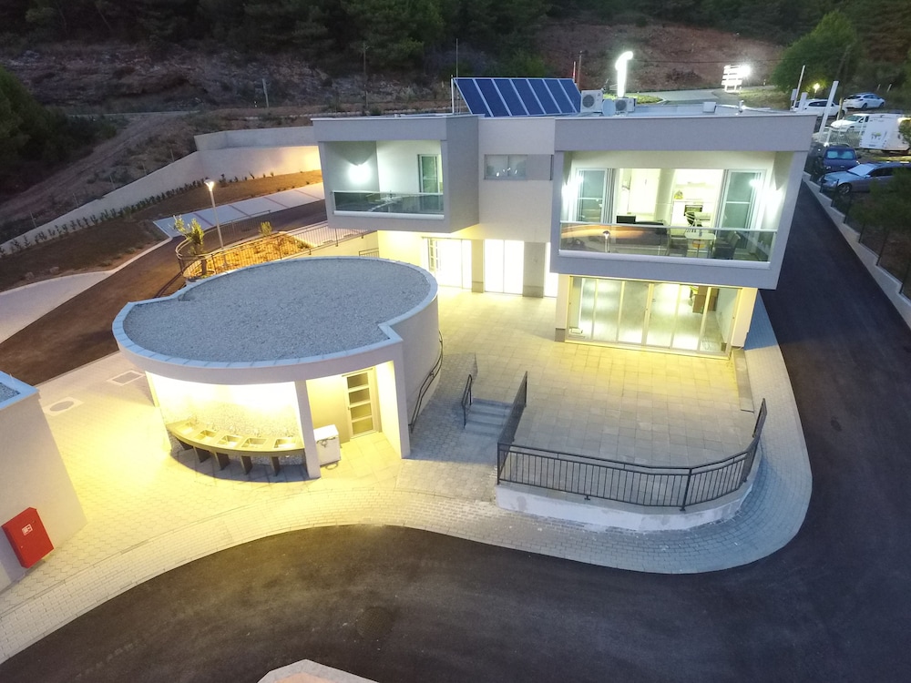 Hotel Camp Milo Moje