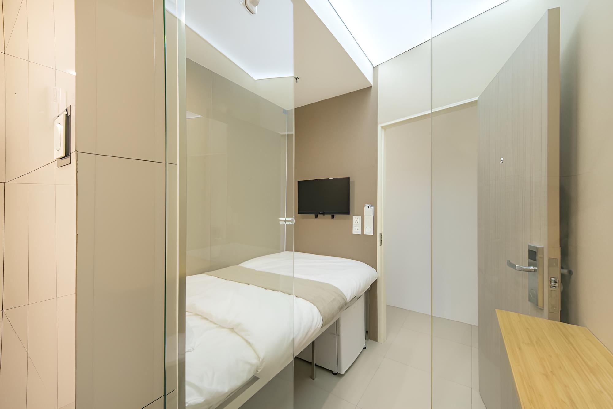 Hi Capsule Pattaya - Adults Only