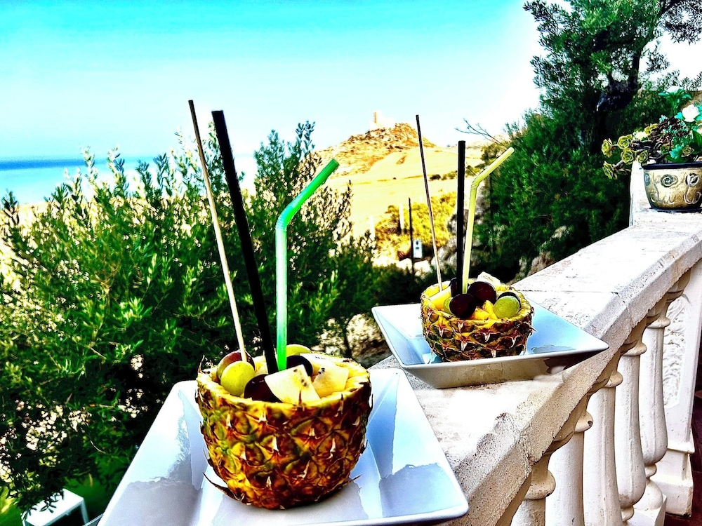 LA COLLINA SUL MARE
