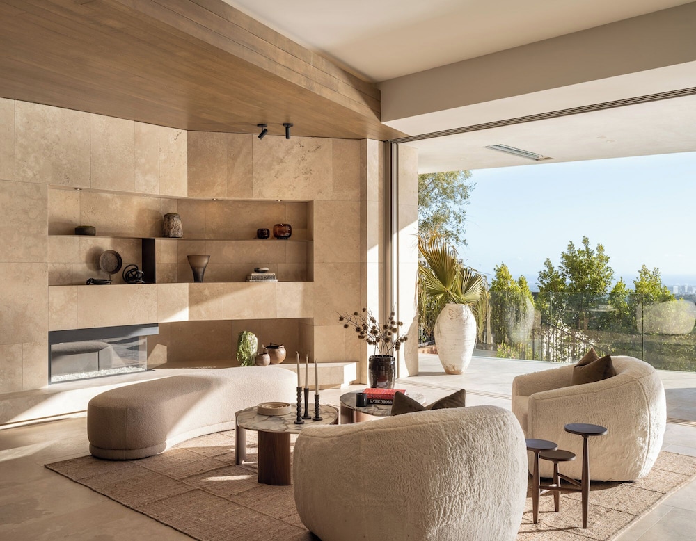 Stradella Mansion - Epitome of Luxury Living in This Breathtaking Bel Air Estate
