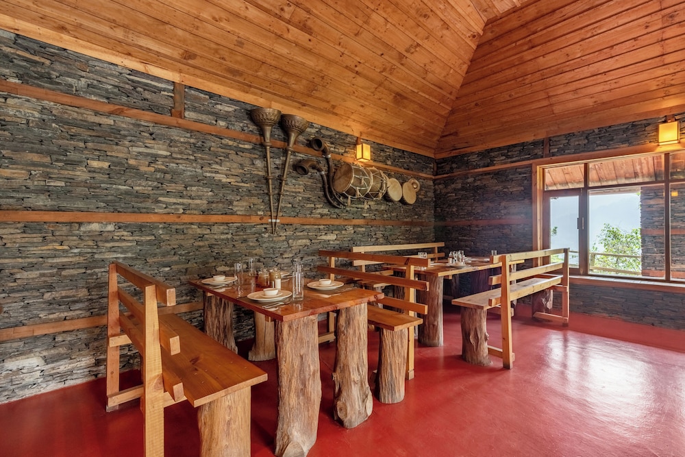 Alaya Stays Suro Woodbine Chalet Cottage