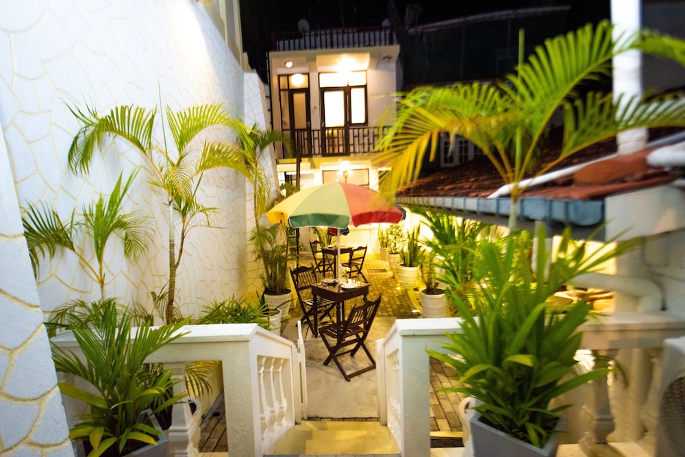 New Old Dutch House - Galle Fort