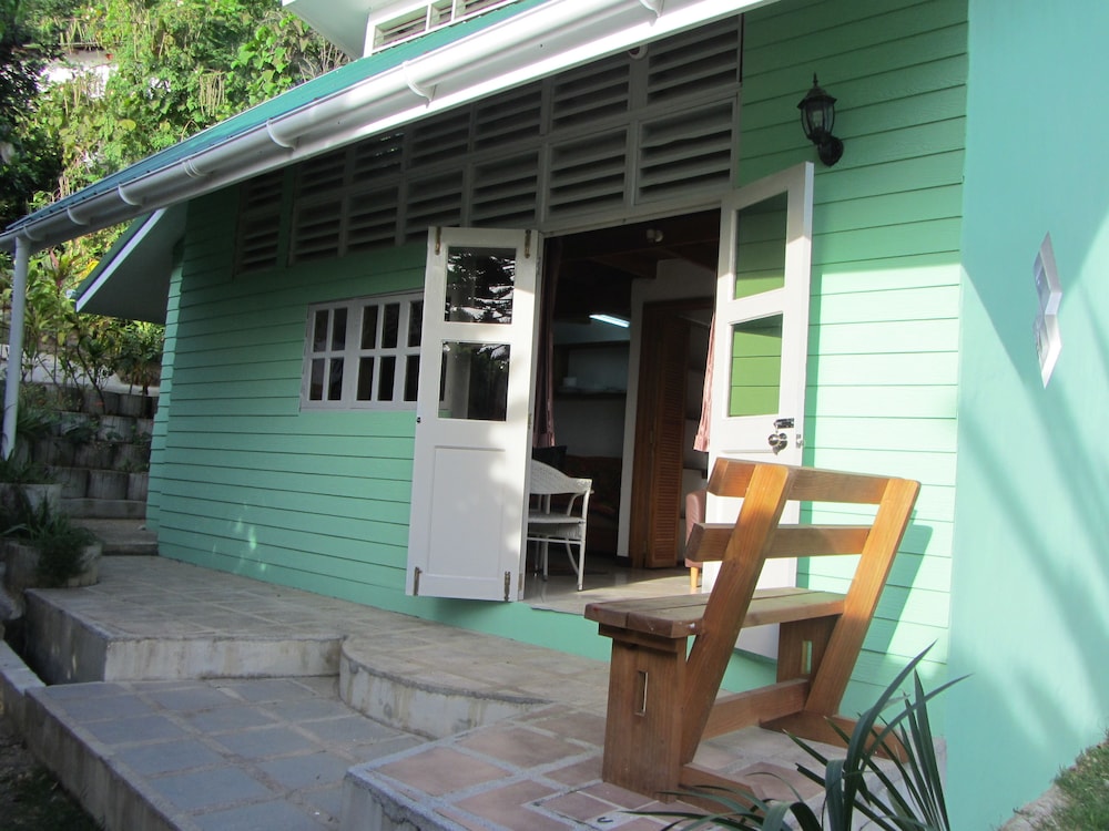 Lemongrass Lodge