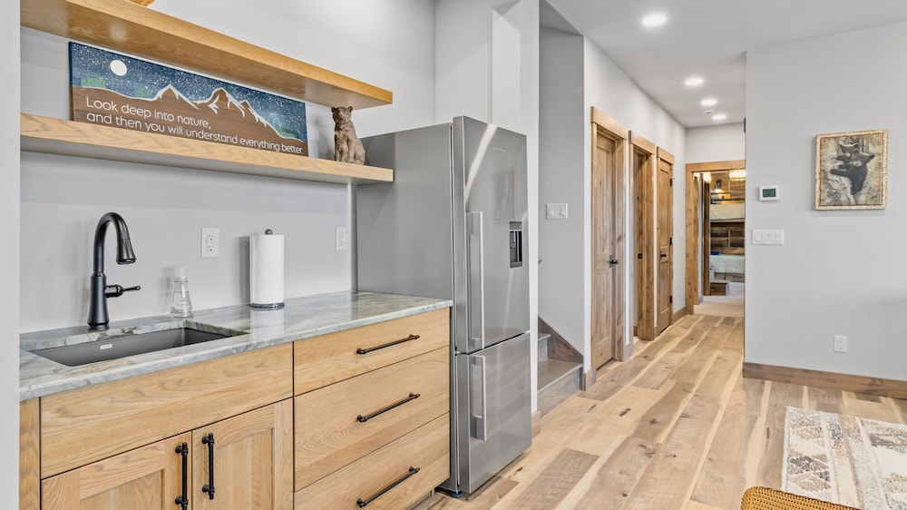 Hearthstone Luxury Vacation Rental At Windcliff 5 Bedroom Home