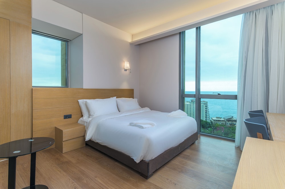 Jounieh Living - Residences by Local Host