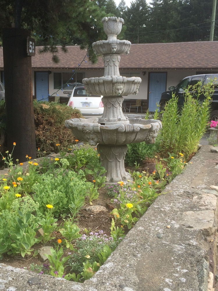 Canyon Alpine Motel