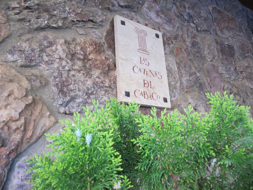 Las Cavenes del Cabaco