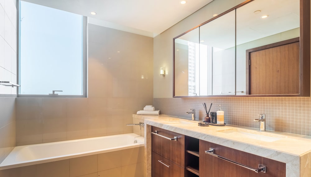 Manzil-3BR w Burj View near Dubai Mall