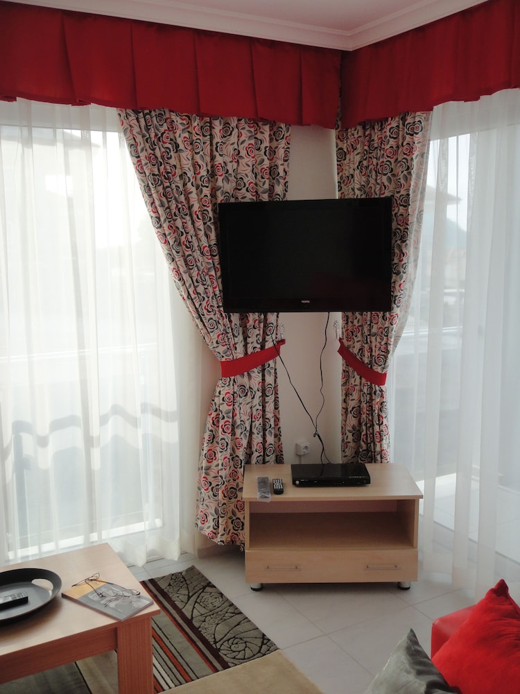 Garden Apartments G3 by Turkish Lettings