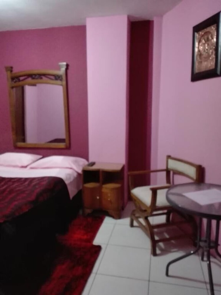 Paris Hostal Boutique