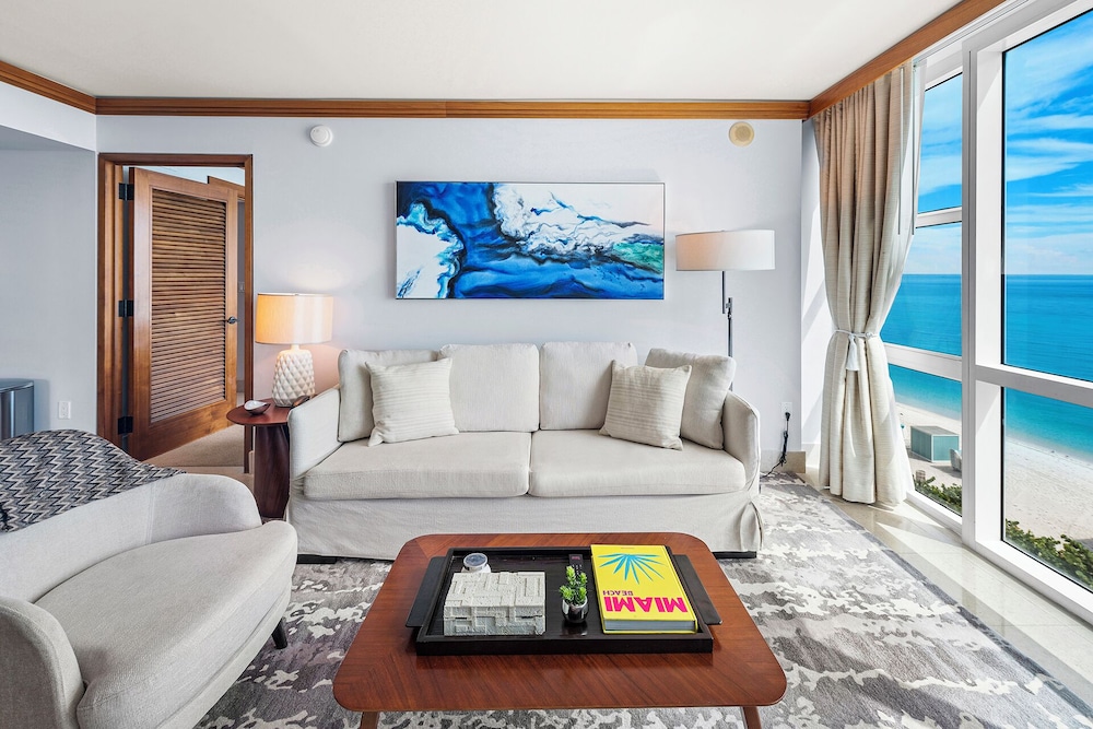 Luxury Vacation Rentals at Carillon Wellness Resort by LRMB
