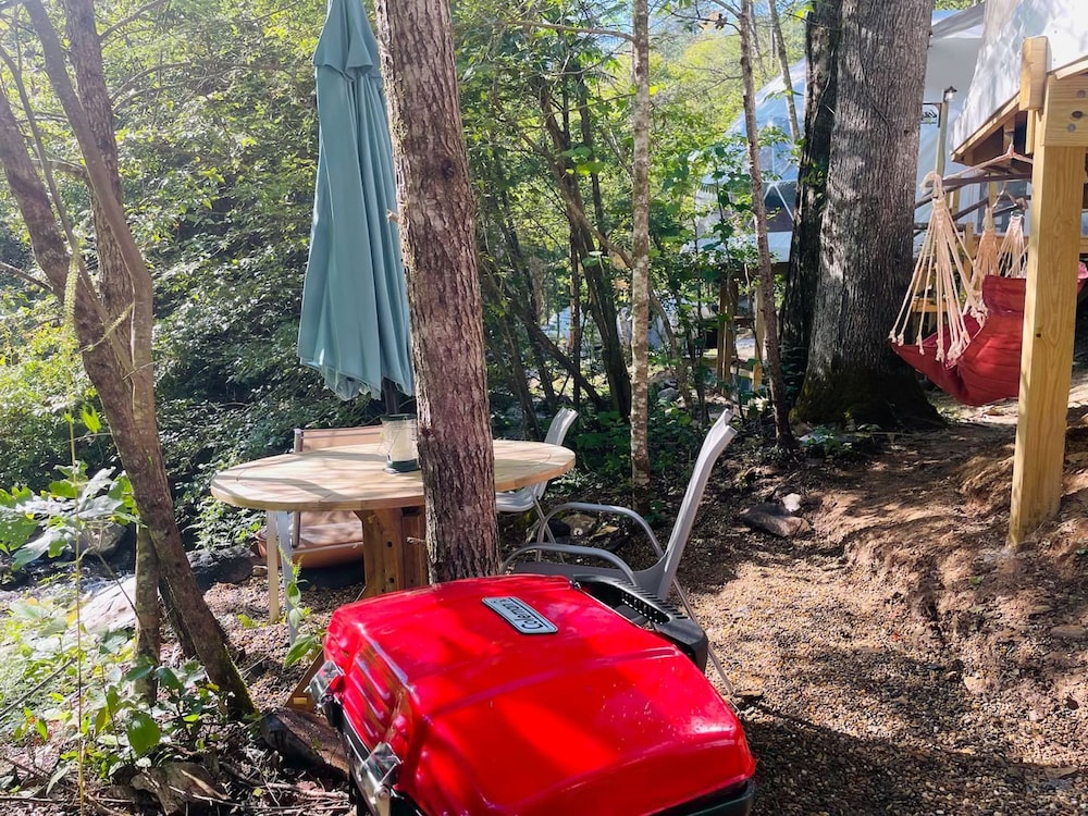 Whispering Waters Dome Getaway