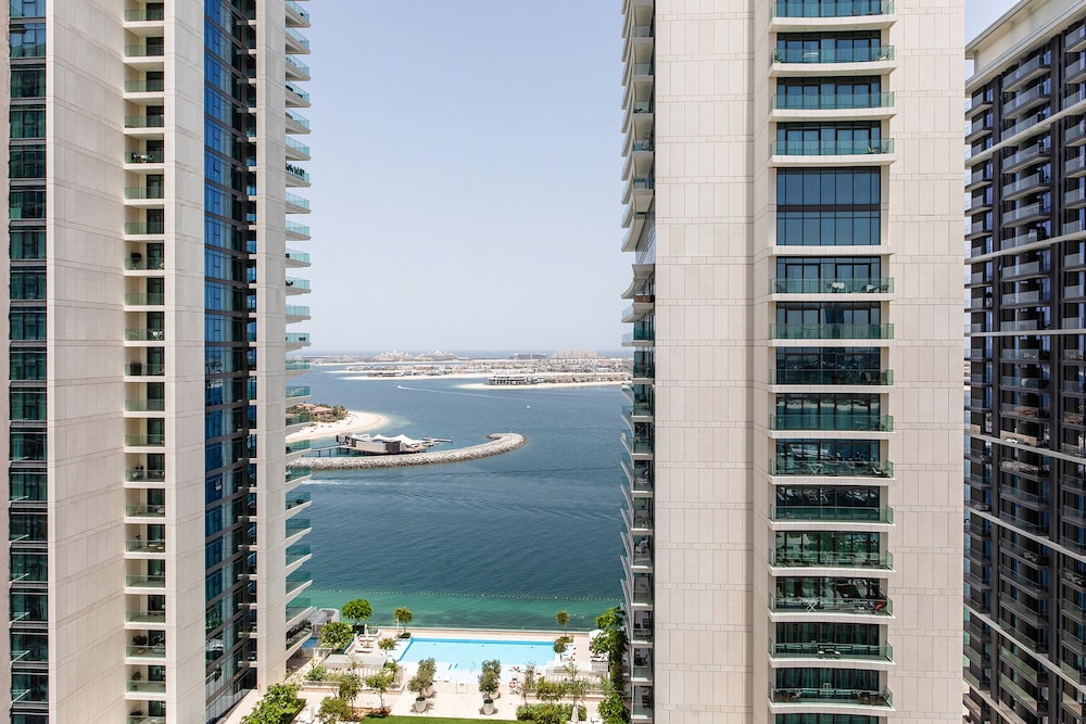 Marina Vista Emaar Beachfront Apartments