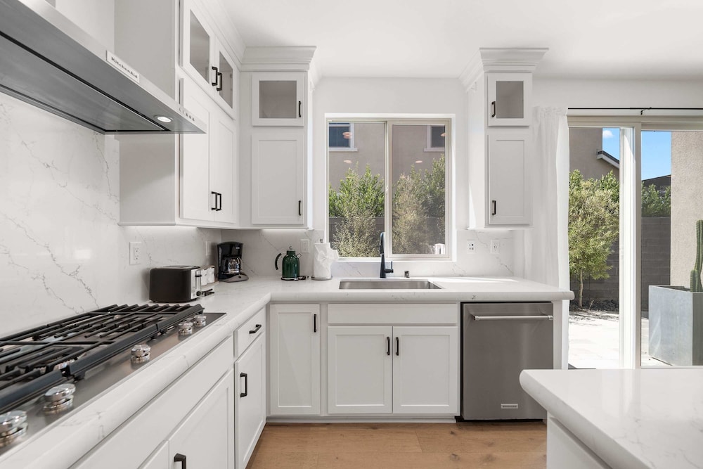 @ Marbella Lane - Curated 5BR in Upscale RMV Haven